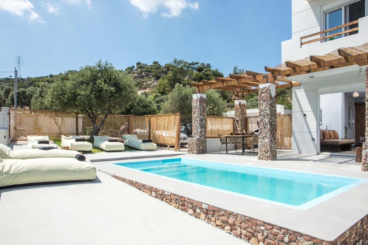 Tranquila Rhodes