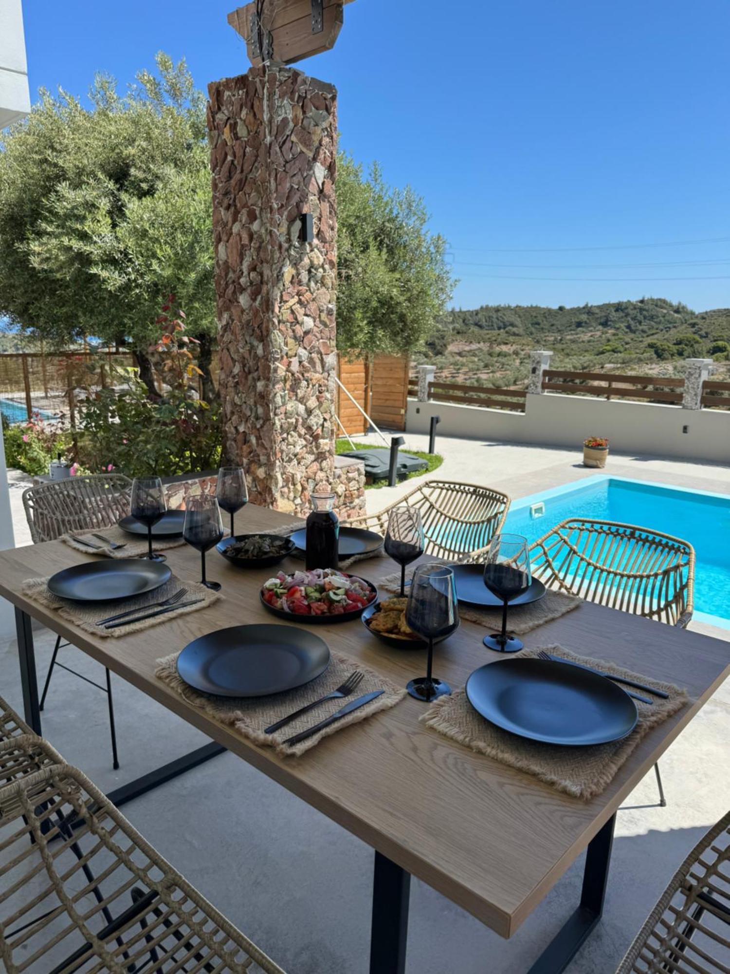 Tranquila Rhodes Villa
